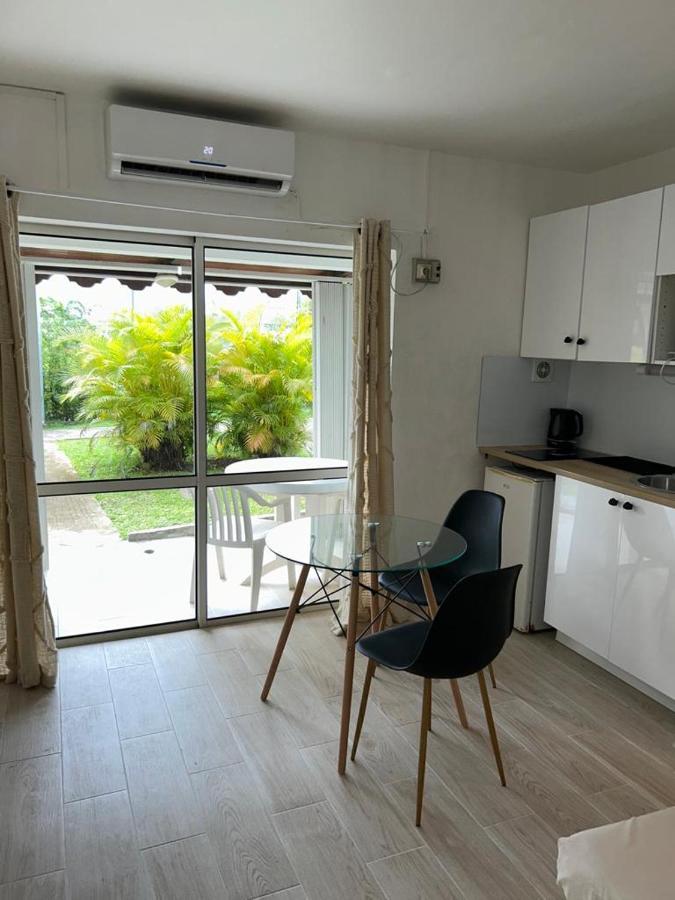 לה גוסייר Superbe Studio Avec Piscine, Au Coeur De La Marina! Village Soleil ! Proche Aeroport & Ferry מראה חיצוני תמונה