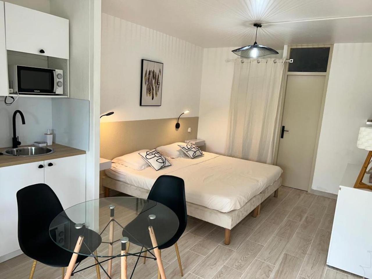 לה גוסייר Superbe Studio Avec Piscine, Au Coeur De La Marina! Village Soleil ! Proche Aeroport & Ferry מראה חיצוני תמונה