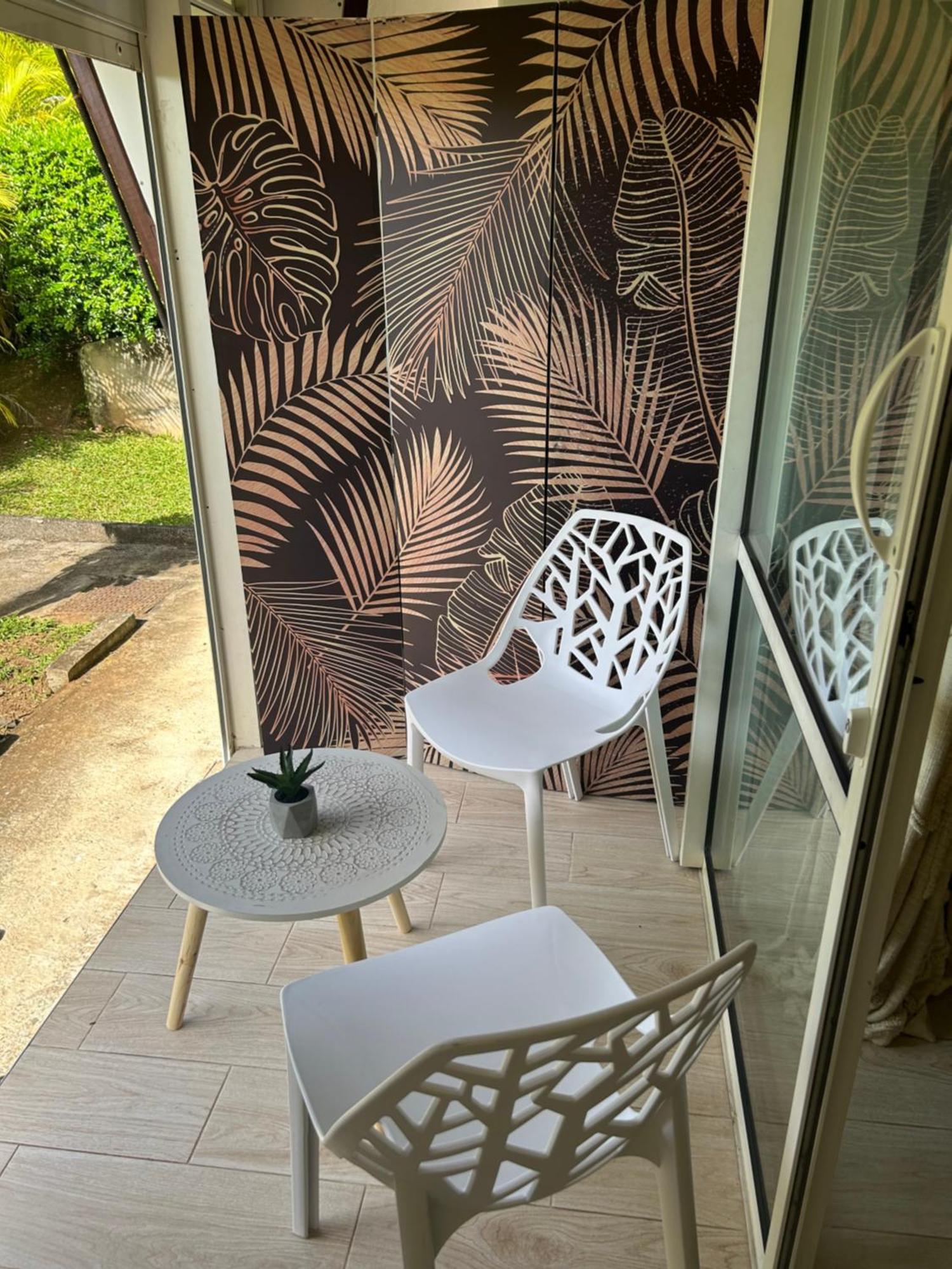 לה גוסייר Superbe Studio Avec Piscine, Au Coeur De La Marina! Village Soleil ! Proche Aeroport & Ferry מראה חיצוני תמונה